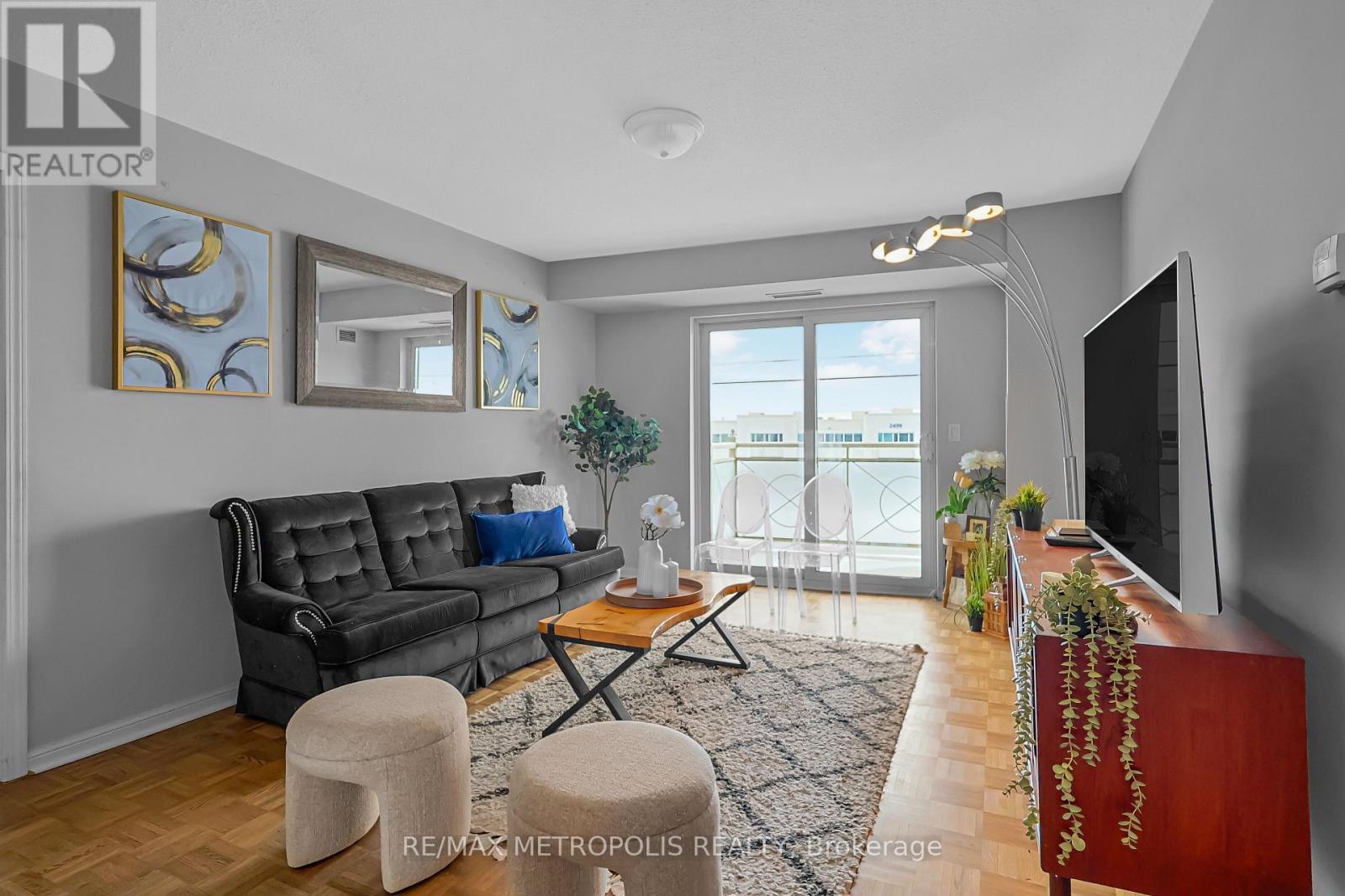 216 - 2500 Rutherford Road, Vaughan, Ontario  L4K 5N7 - Photo 4 - N12653146