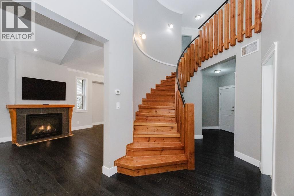 597 Oceanview Drive, Gibsons, British Columbia  V0N 1V5 - Photo 6 - R3075160