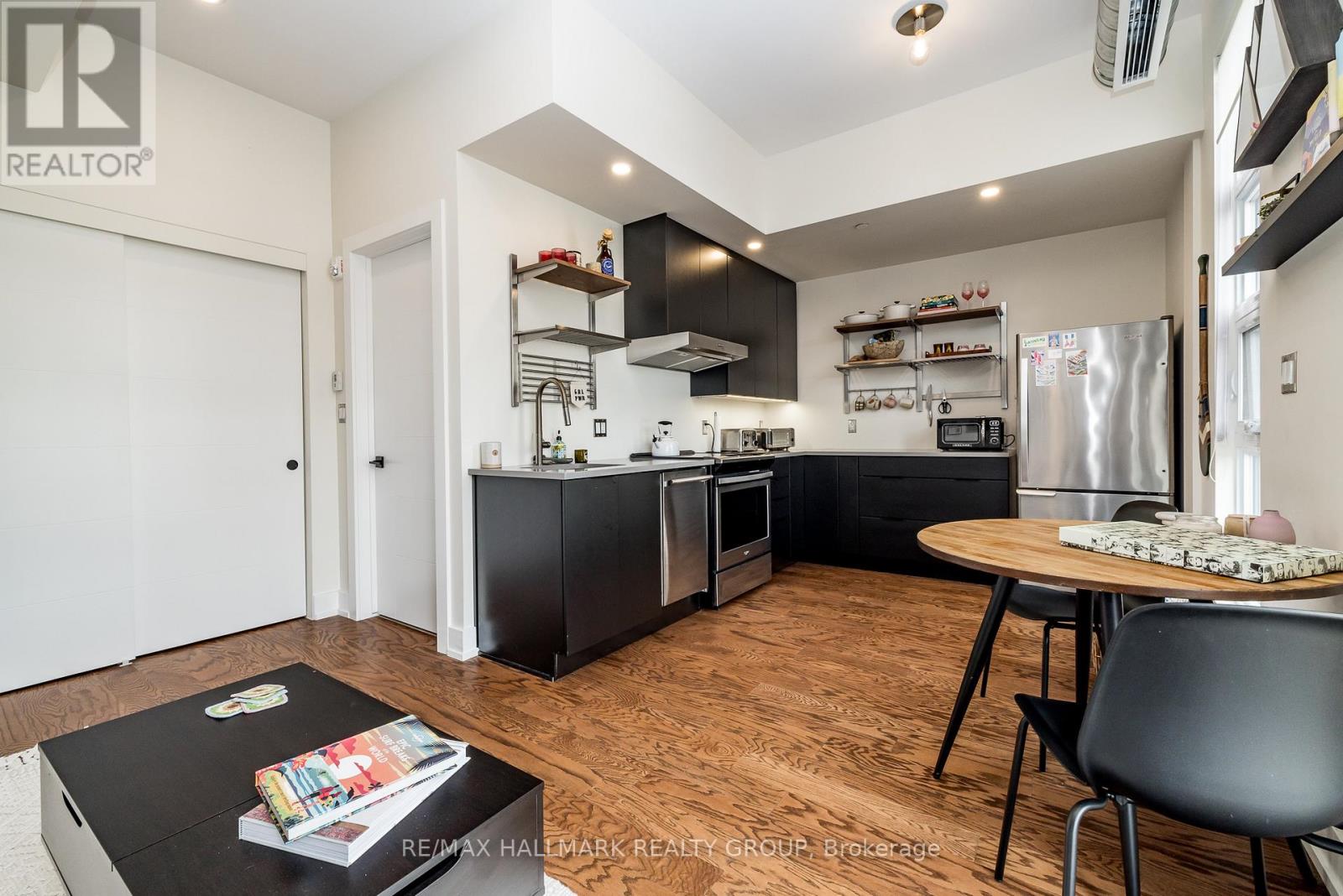 404 - 101 Pinhey Street N, Ottawa, Ontario  K1Y 1T7 - Photo 11 - X12609236