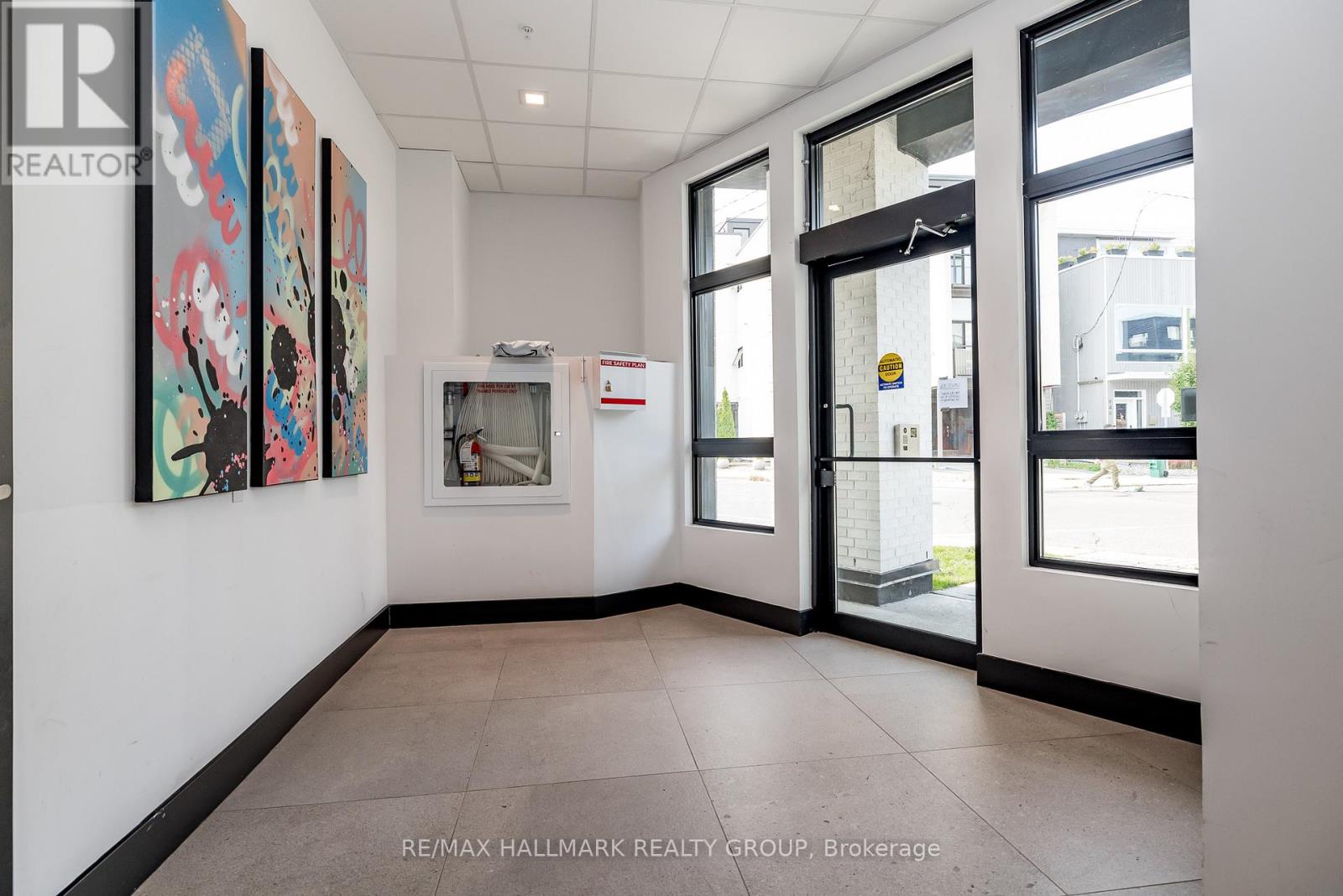 404 - 101 Pinhey Street N, Ottawa, Ontario  K1Y 1T7 - Photo 5 - X12609236