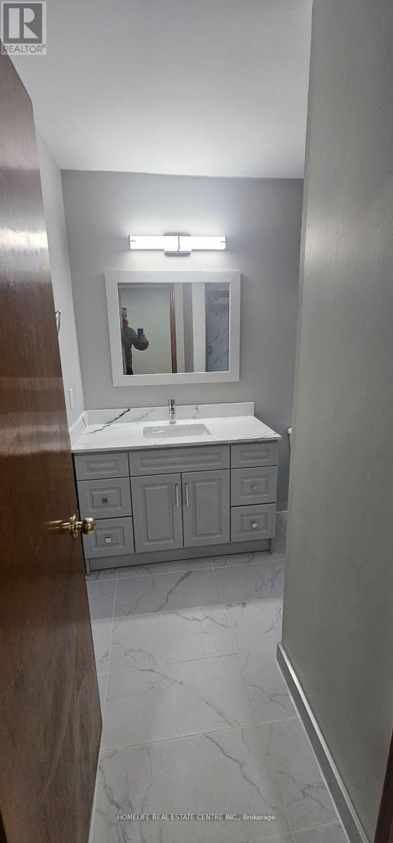 89 Woodsend Run, Brampton, Ontario  L6Y 4H7 - Photo 5 - W12653428