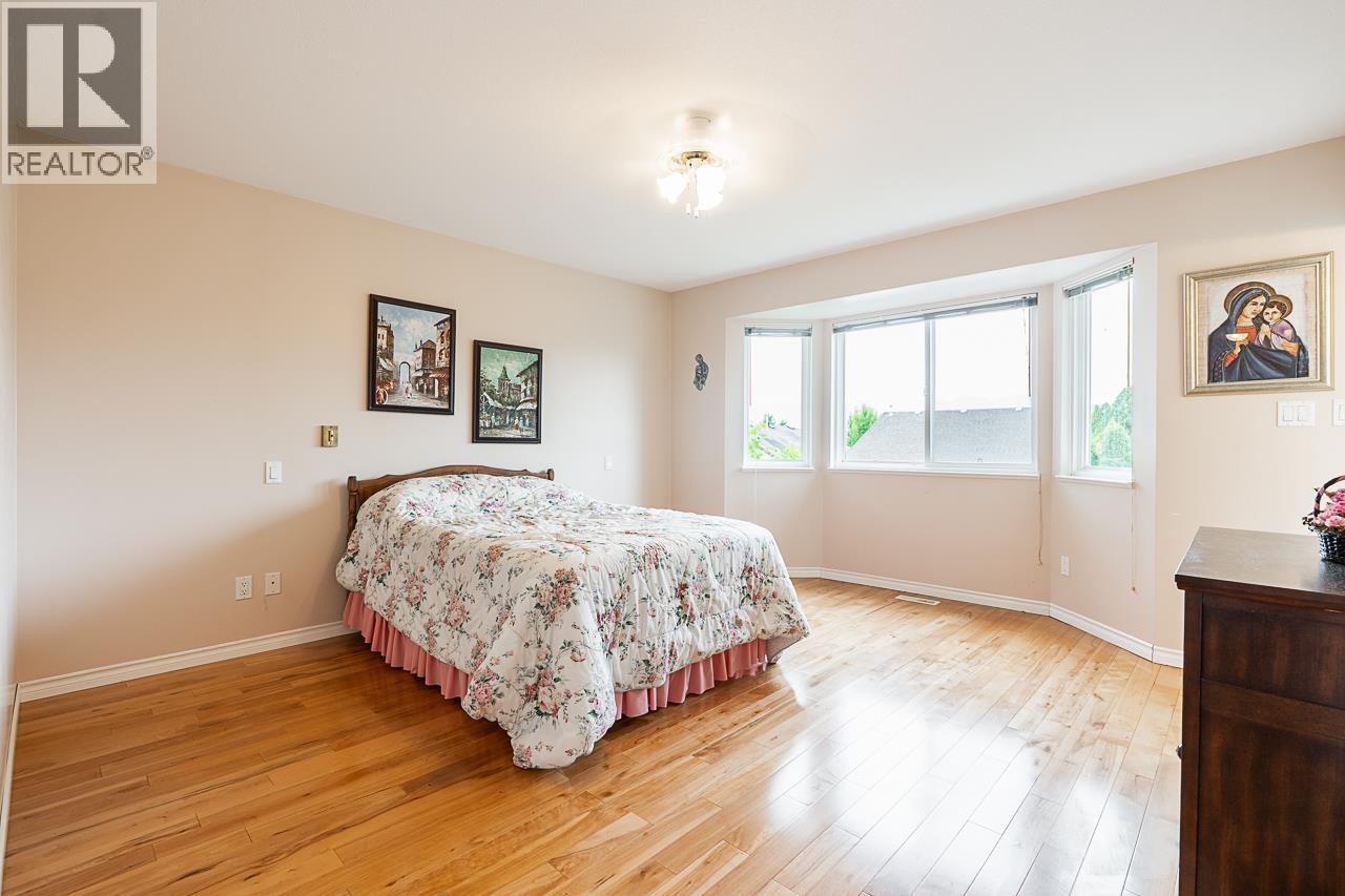 22081 124 Avenue, Maple Ridge, British Columbia V2X 4J1 - Photo 14 - R3075166