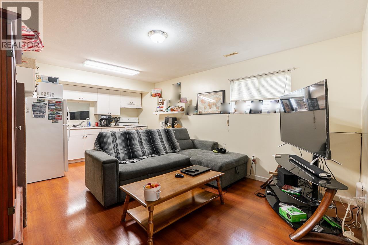 22081 124 Avenue, Maple Ridge, British Columbia V2X 4J1 - Photo 23 - R3075166