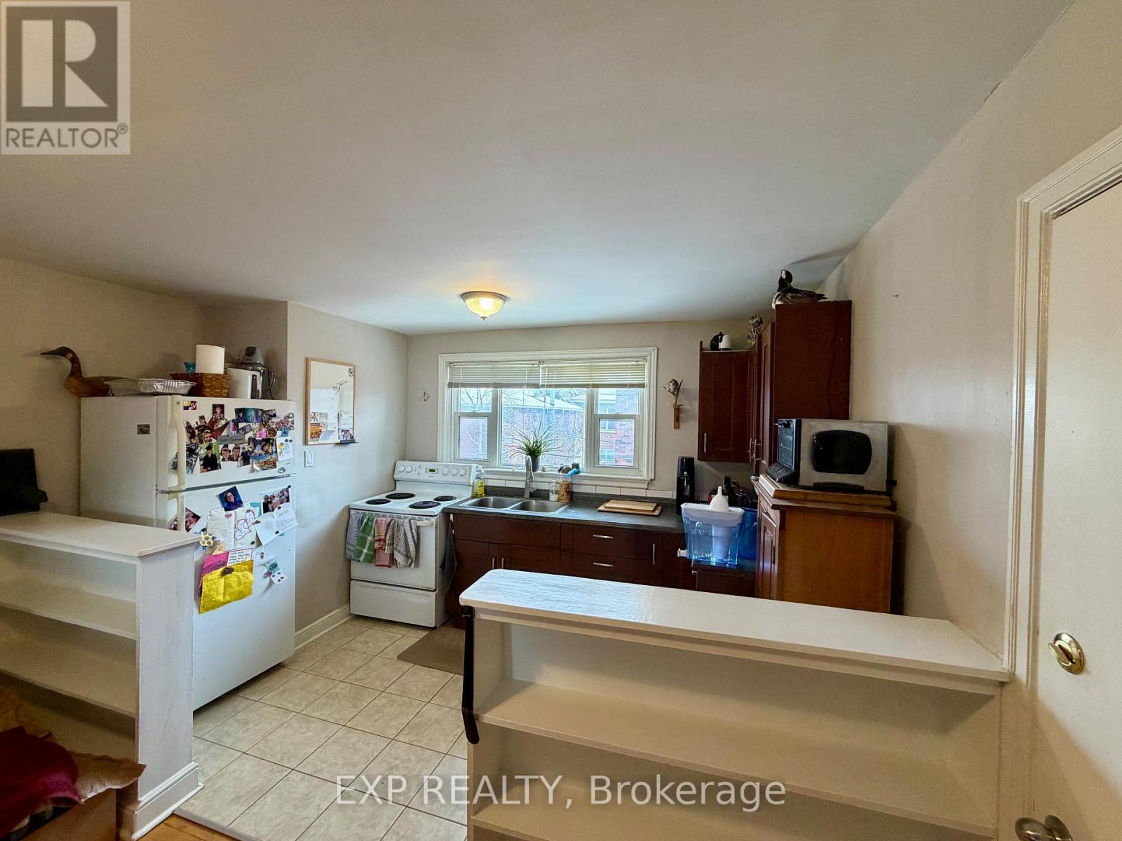 5 - 725 Melbourne Avenue, Ottawa, Ontario  K2A 1X4 - Photo 4 - X12653446