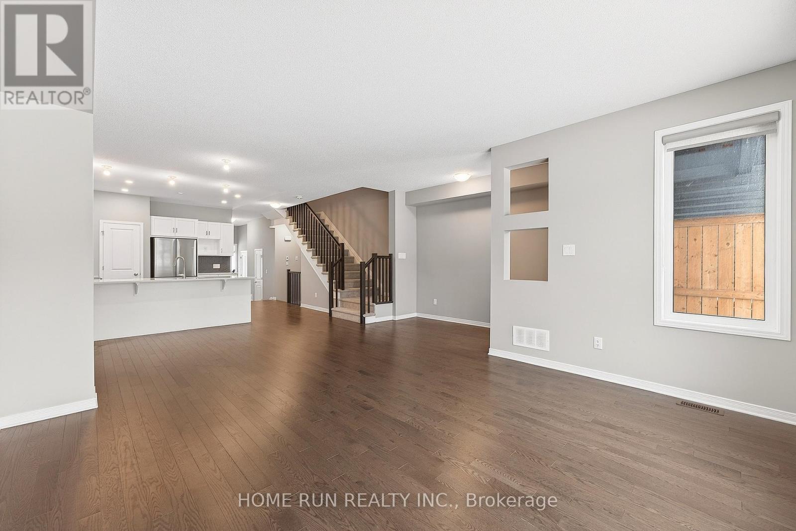 866 Paseana Place, Ottawa, Ontario  K2V 0P5 - Photo 11 - X12653470