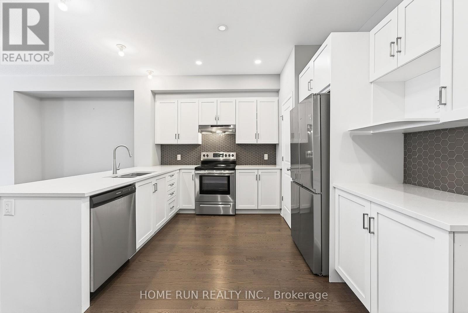 866 Paseana Place, Ottawa, Ontario  K2V 0P5 - Photo 7 - X12653470