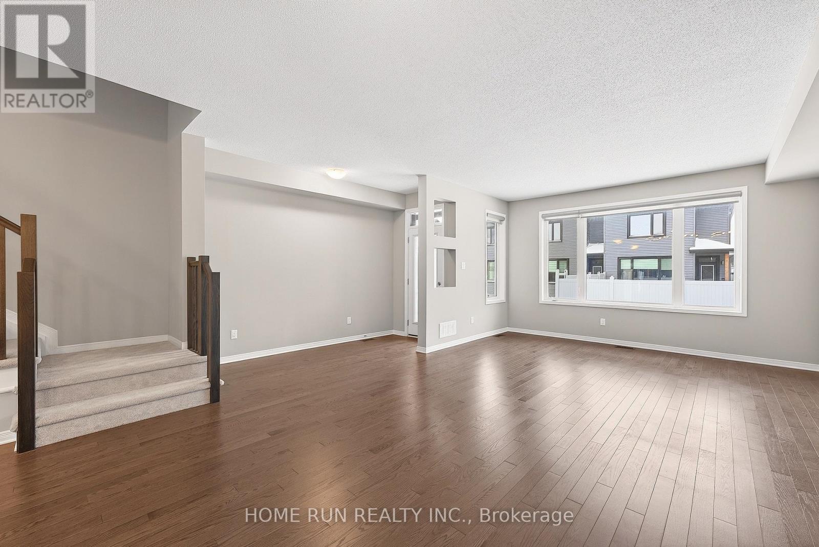 866 Paseana Place, Ottawa, Ontario  K2V 0P5 - Photo 9 - X12653470