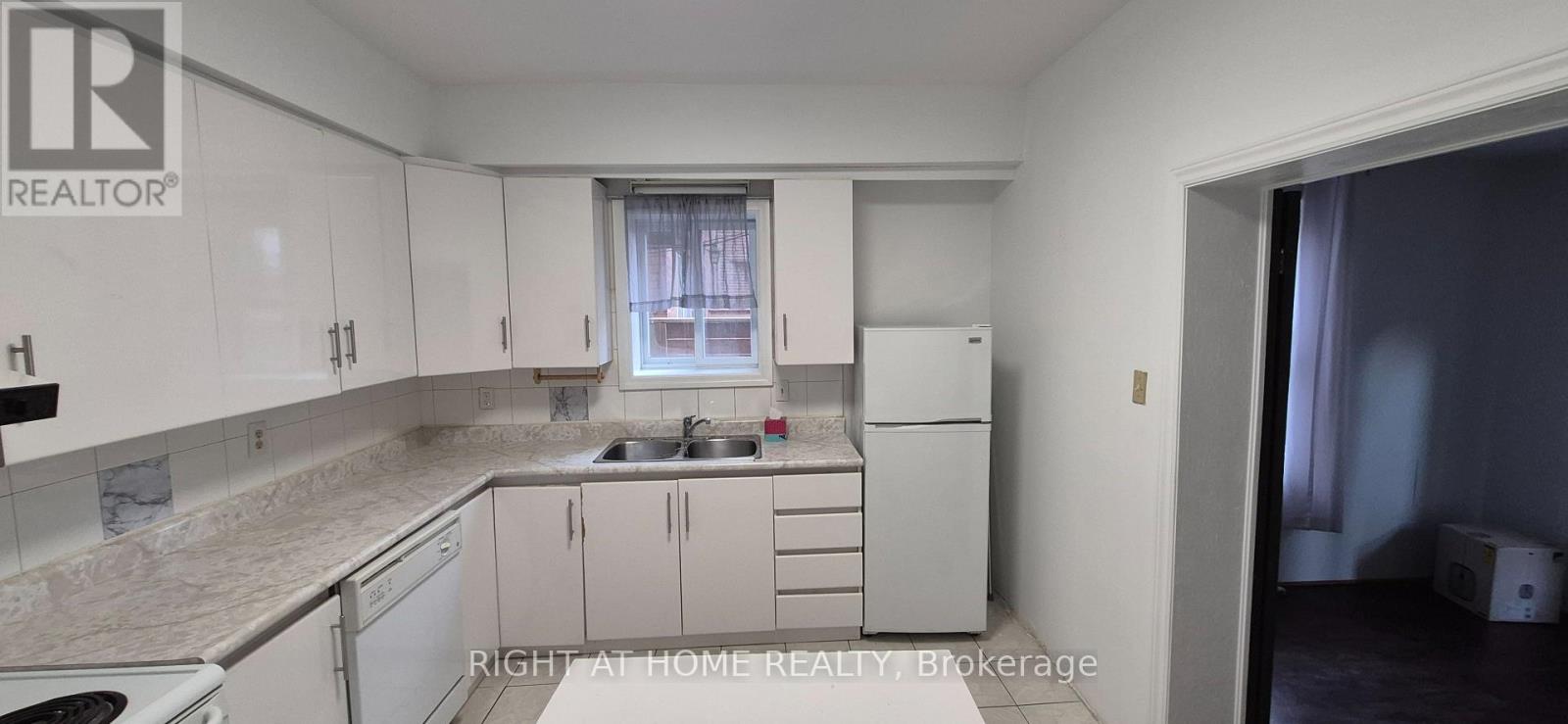 Main Floor - 1644 Dufferin Street W, Toronto, Ontario  M6H 3L8 - Photo 3 - W12434369