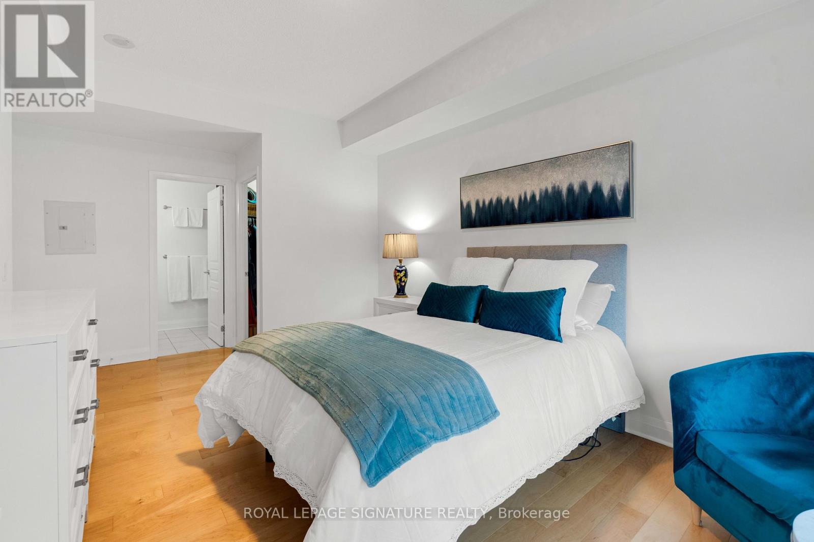 203 - 1 Hurontario Street, Mississauga, Ontario  L5G 0A3 - Photo 20 - W12477771