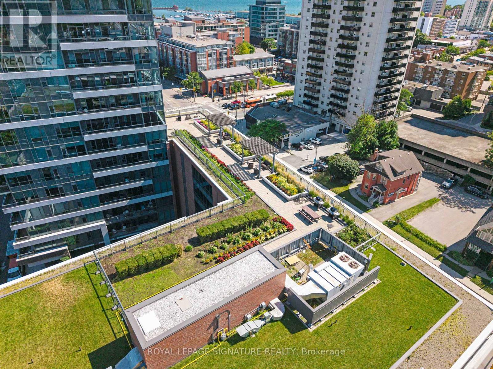 203 - 1 Hurontario Street, Mississauga, Ontario  L5G 0A3 - Photo 33 - W12477771