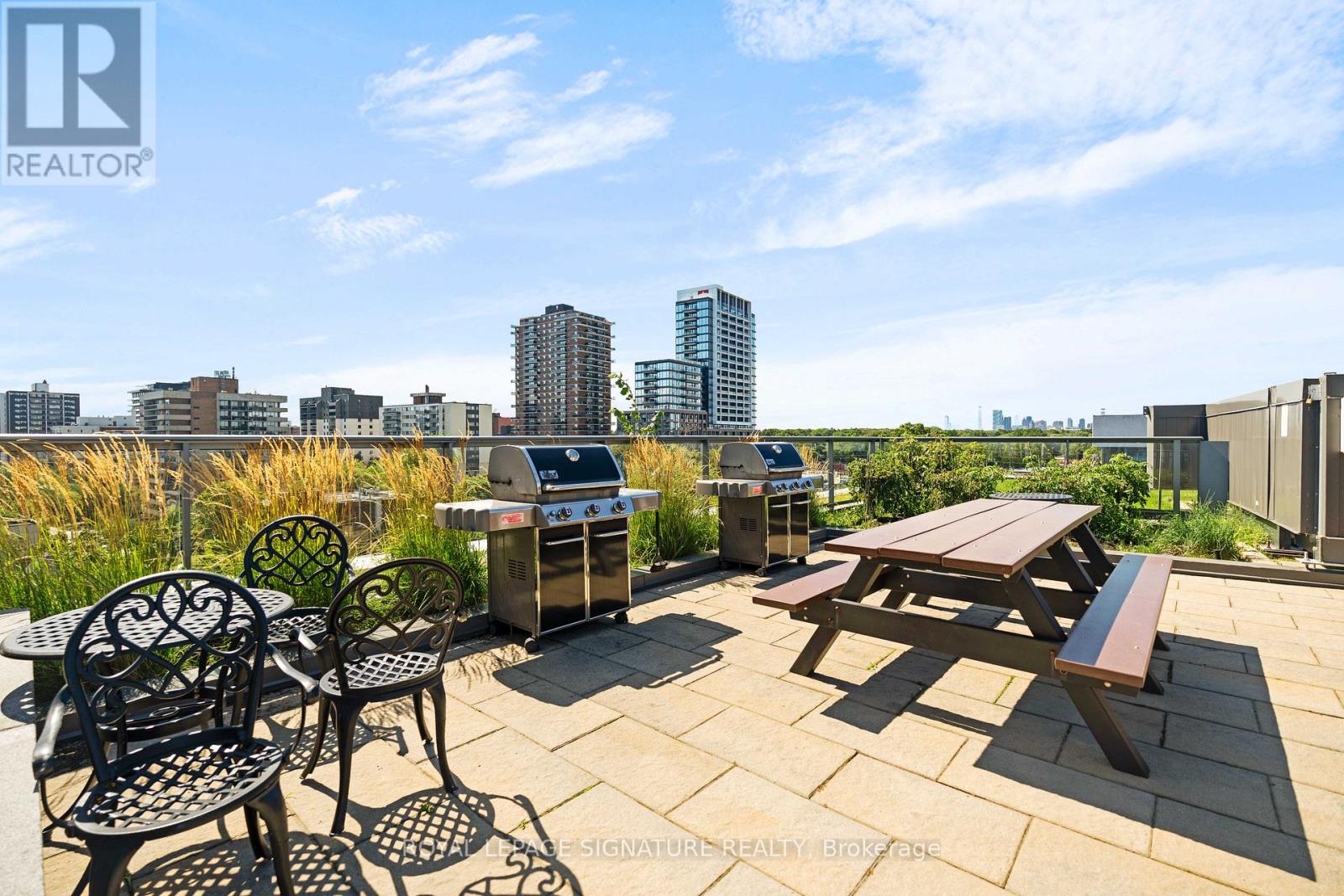 203 - 1 Hurontario Street, Mississauga, Ontario  L5G 0A3 - Photo 34 - W12477771