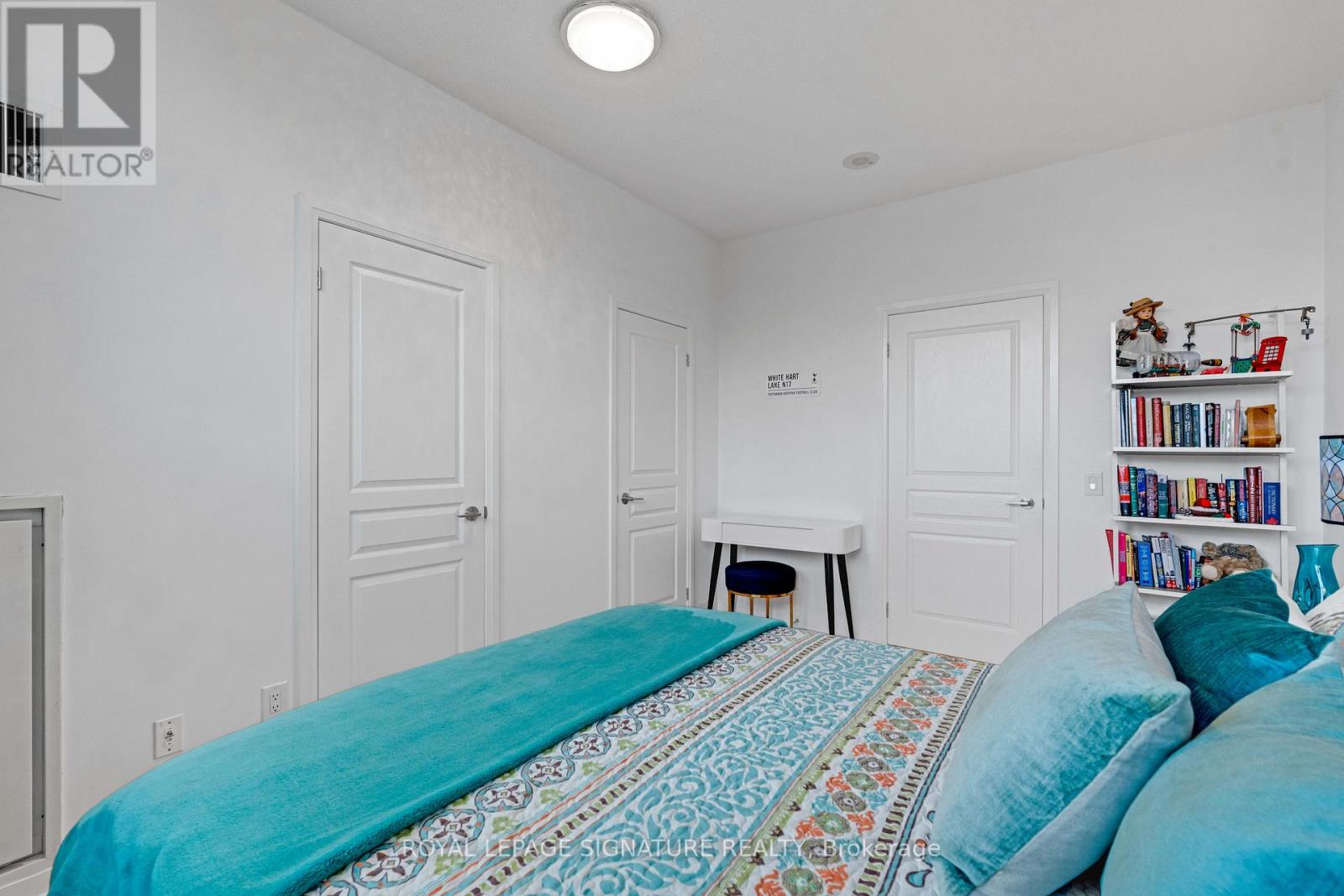 203 - 1 Hurontario Street, Mississauga, Ontario  L5G 0A3 - Photo 24 - W12477771