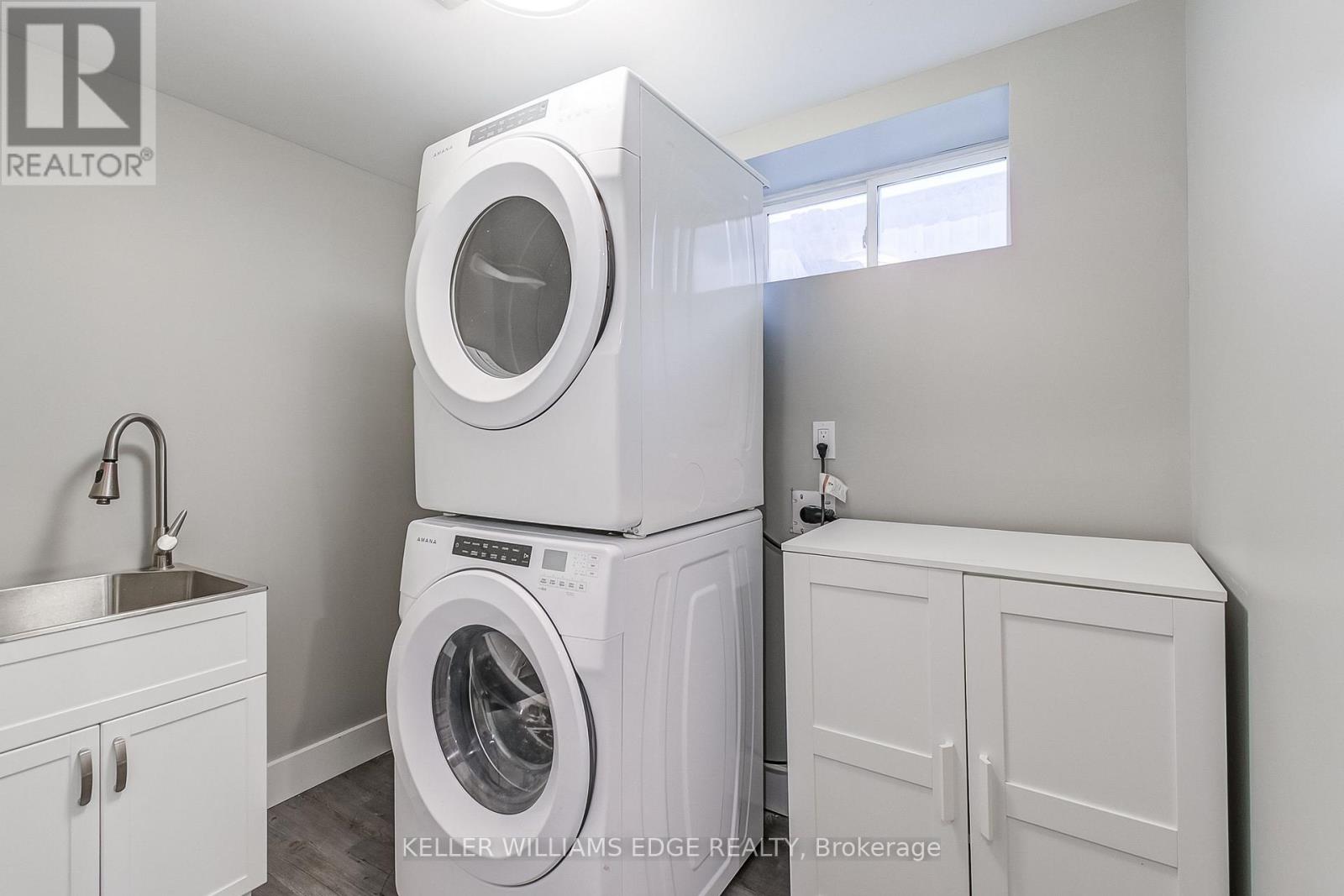 2 - 672 Castleguard Crescent, Burlington, Ontario  L7N 2W6 - Photo 23 - W12488246