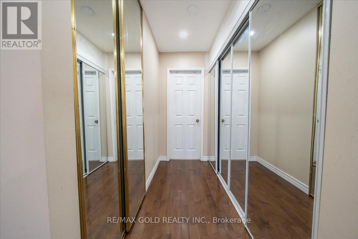 92 Jaffa Drive, Brampton, Ontario  L6S 4C6 - Photo 28 - W12538290