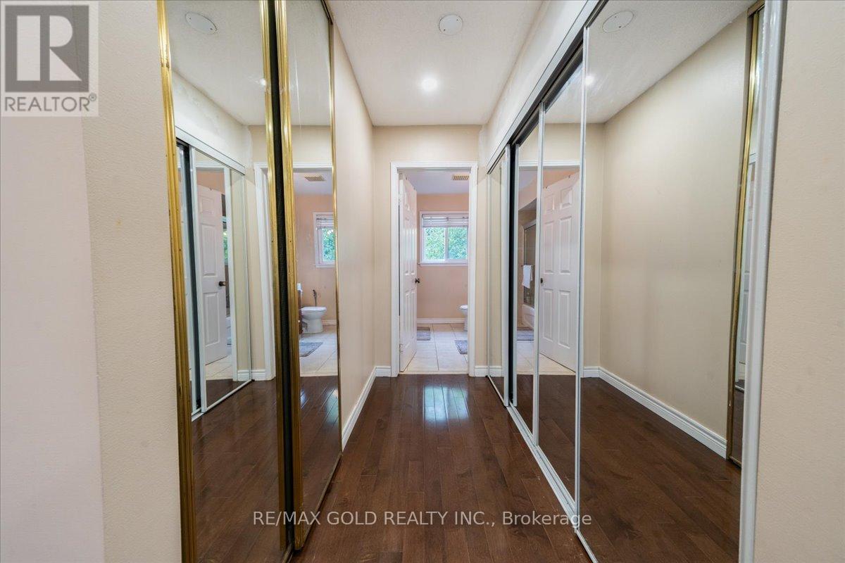 92 Jaffa Drive, Brampton, Ontario  L6S 4C6 - Photo 29 - W12538290