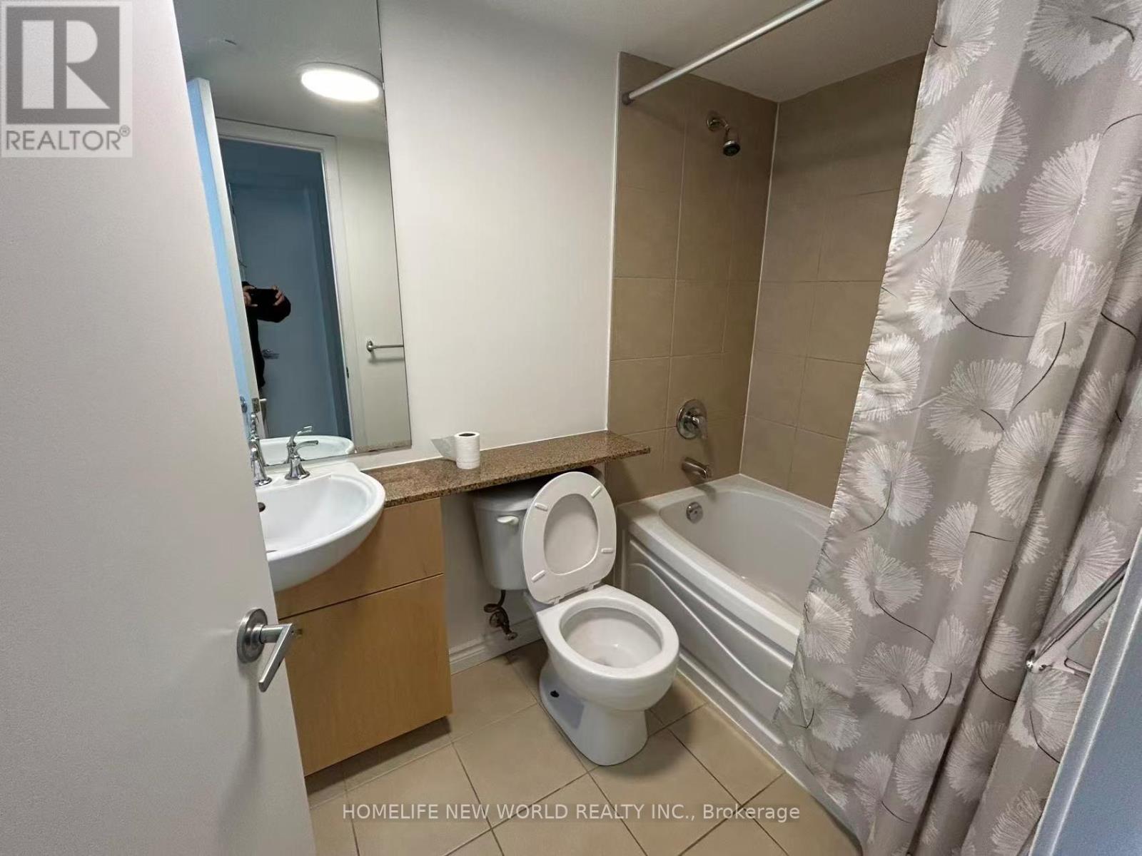 335 - 361 Front Street W, Toronto, Ontario  M5V 3R5 - Photo 7 - C12653464