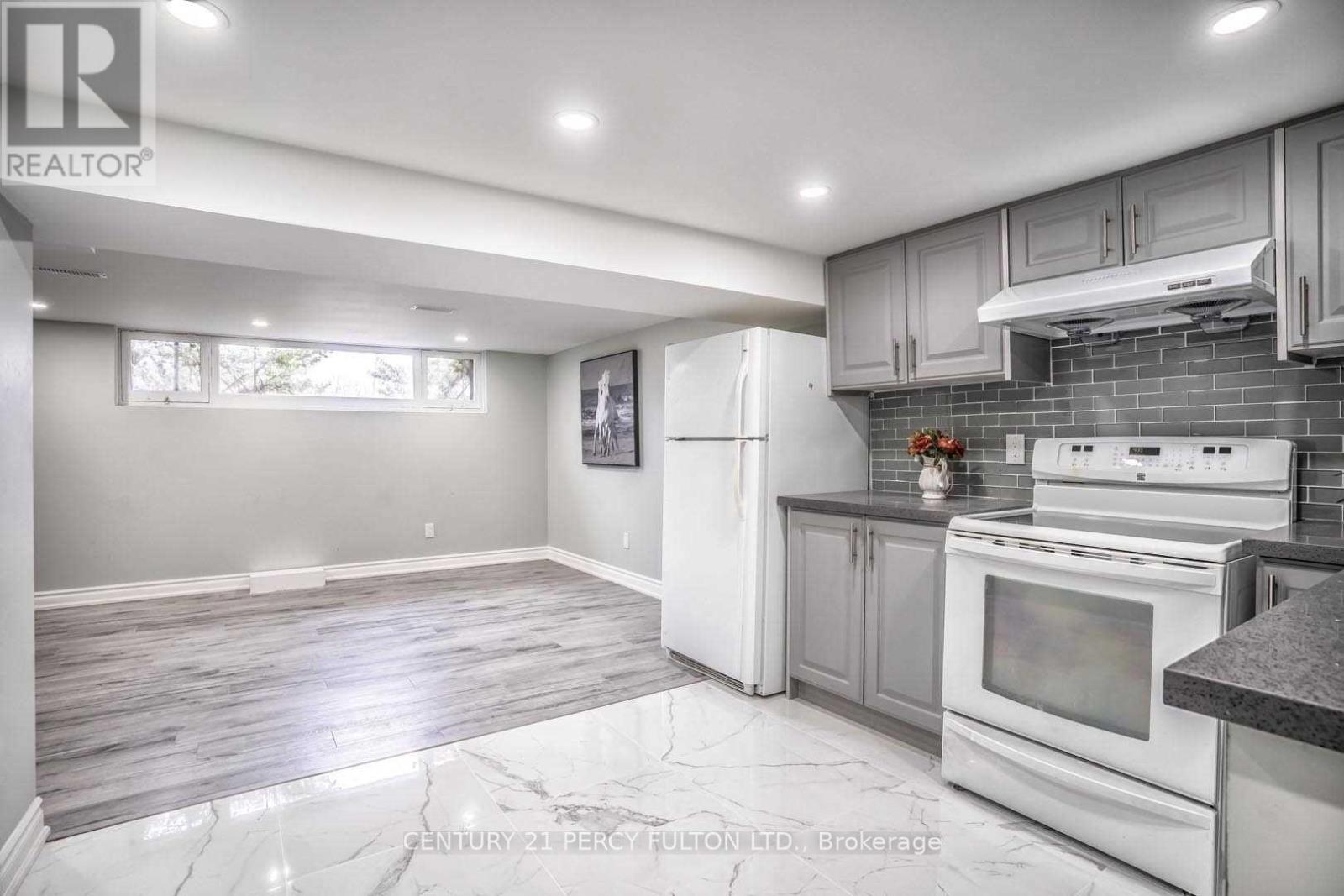 Bsmt - 45 Greenock Avenue, Toronto, Ontario  M1G 2Z7 - Photo 5 - E12653442