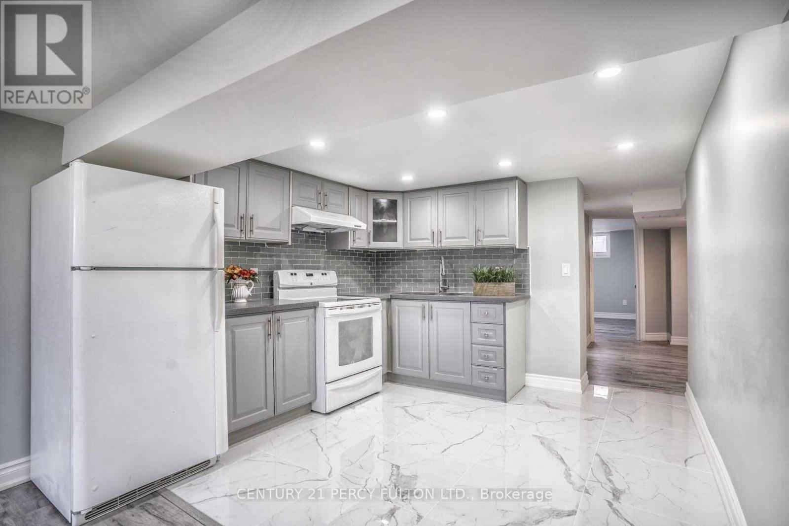 Bsmt - 45 Greenock Avenue, Toronto, Ontario  M1G 2Z7 - Photo 7 - E12653442