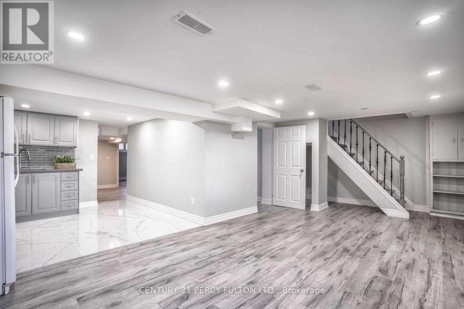 Bsmt - 45 Greenock Avenue, Toronto, Ontario  M1G 2Z7 - Photo 8 - E12653442