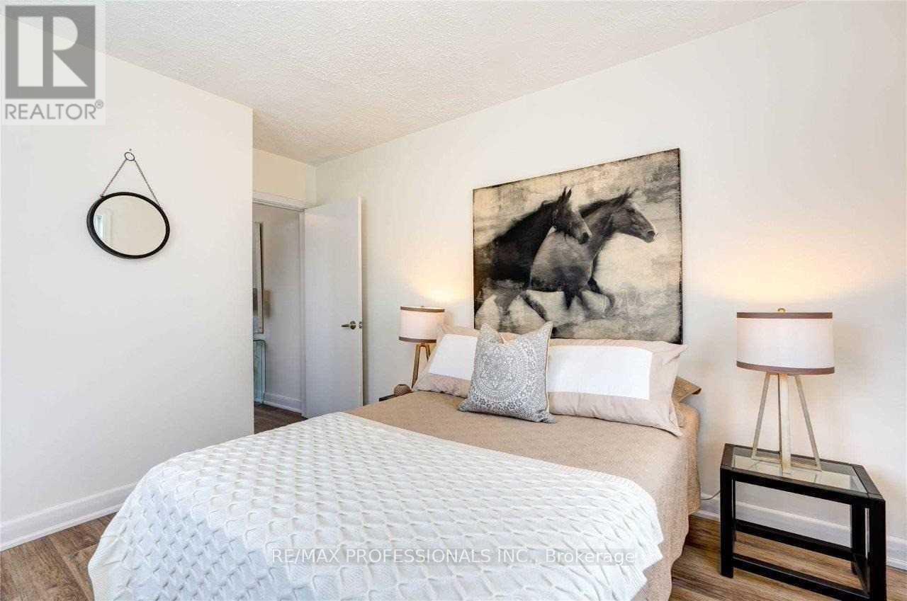 4 - 284 Gledhill Avenue, Toronto, Ontario  M4C 4L1 - Photo 7 - E12653460