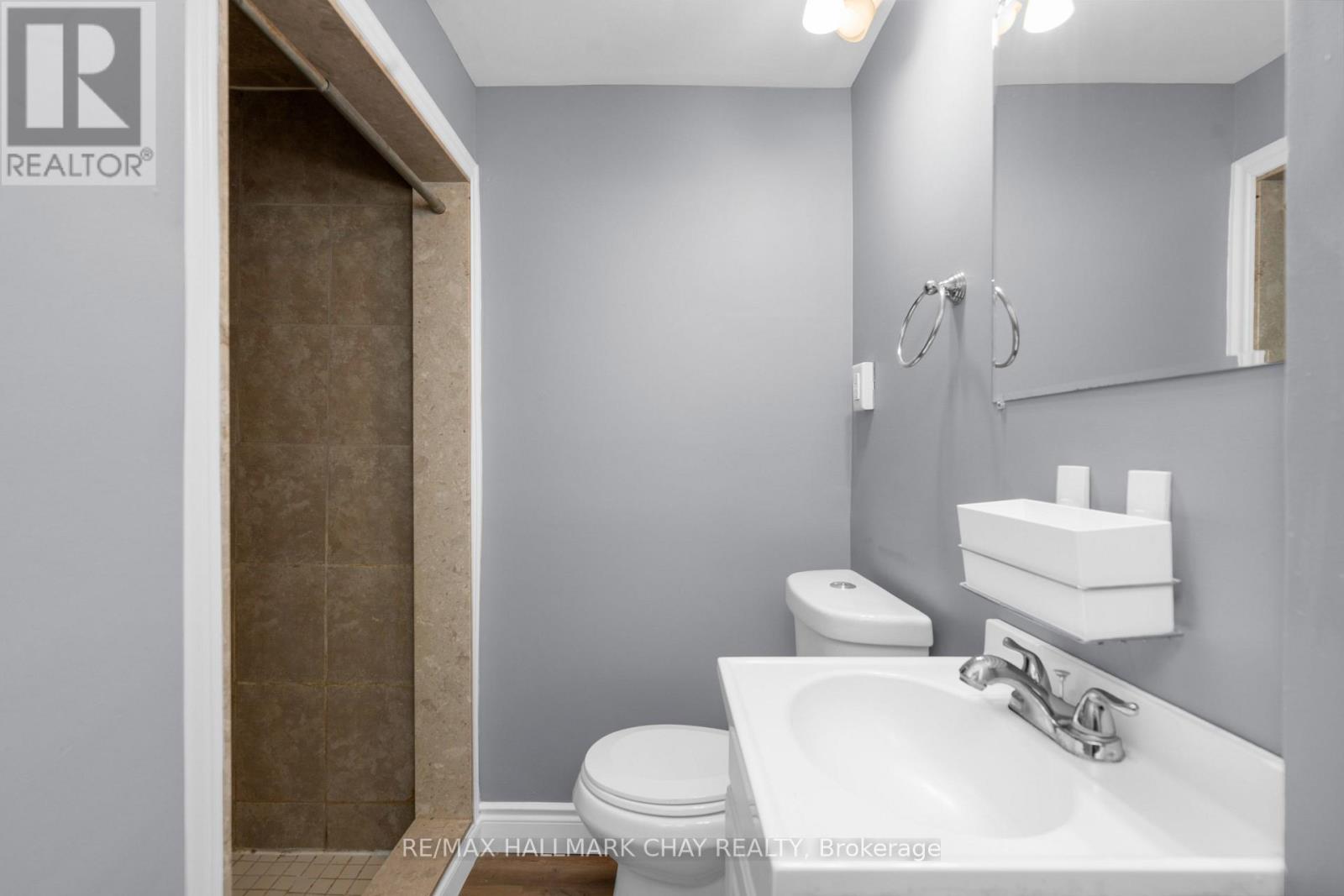 61 Corbett Drive, Barrie, Ontario  L4M 5V6 - Photo 14 - S12653458