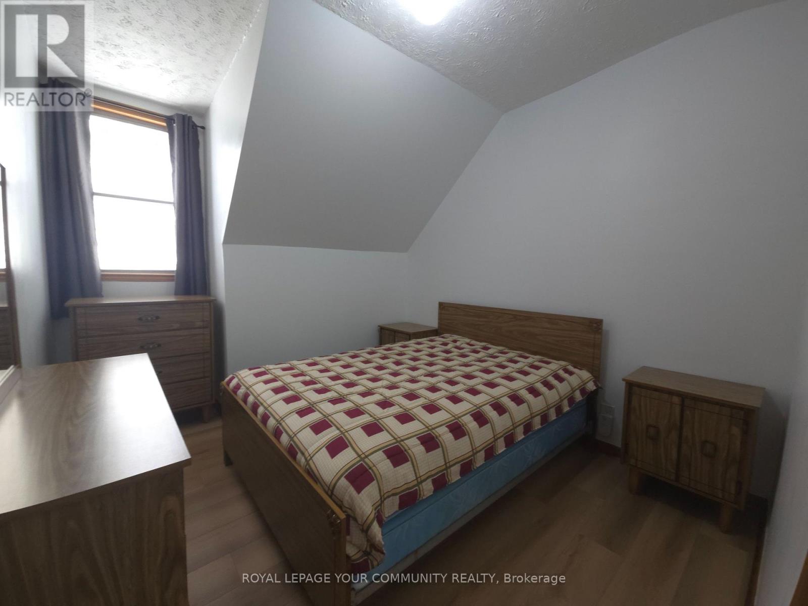 5 Rideau Avenue, Toronto, Ontario  M6K 1S1 - Photo 8 - W12653454