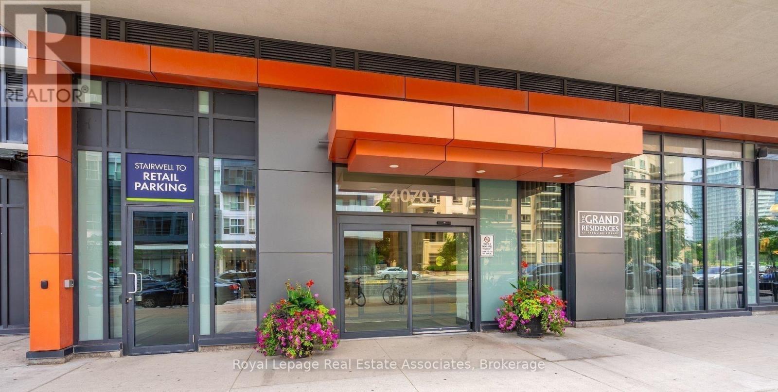 4403 - 4070 Confederation Parkway, Mississauga, Ontario  L5B 0E9 - Photo 3 - W12653484