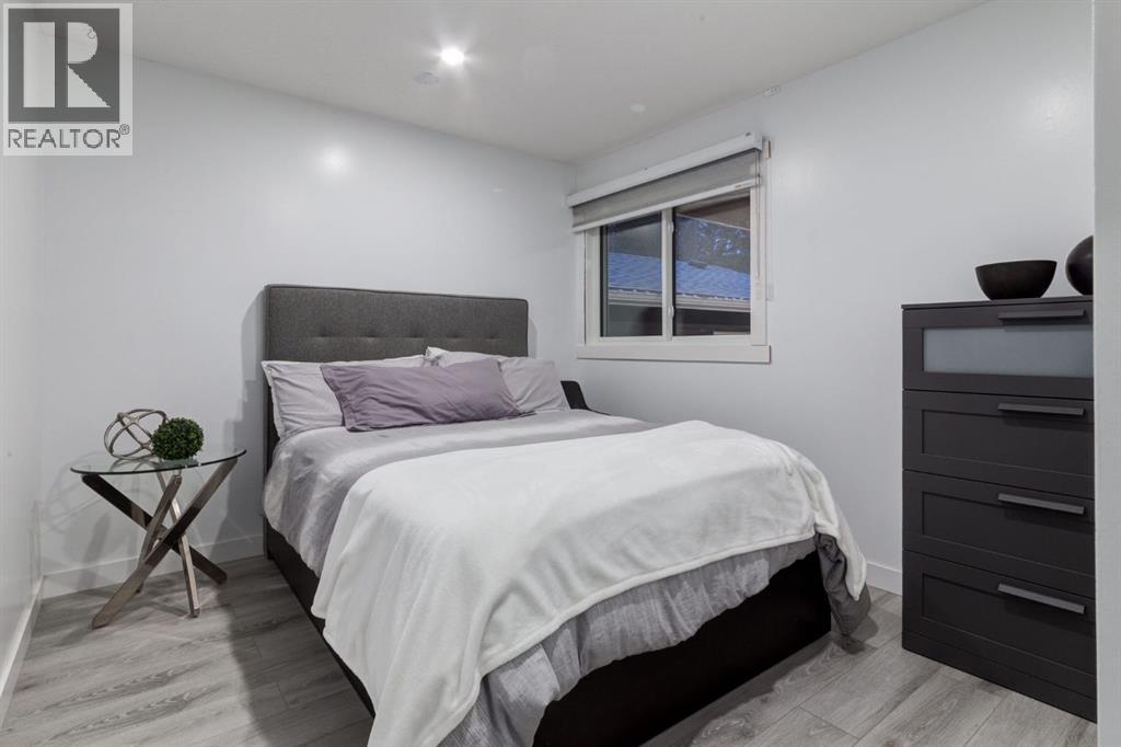 5 Sydney Drive Sw, Calgary, Alberta  T2W 0S7 - Photo 20 - A2269400