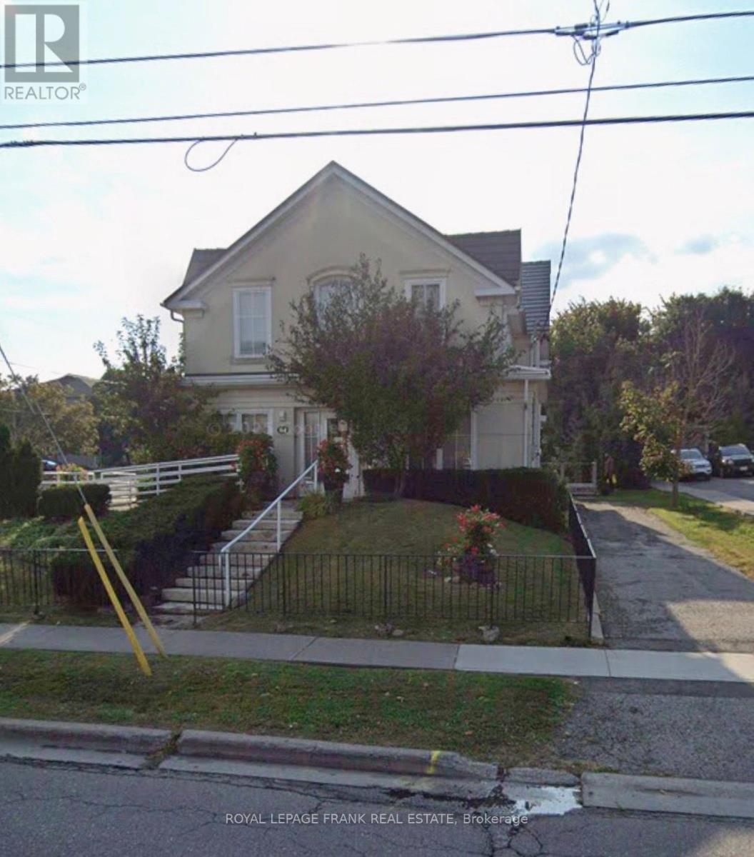 Upper - 64 Park Road N, Oshawa, Ontario  L1J 4L1 - Photo 14 - E12653164