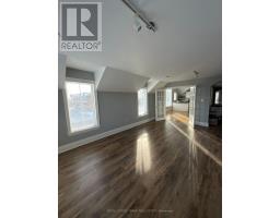 UPPER - 64 PARK ROAD N, Oshawa, Ontario