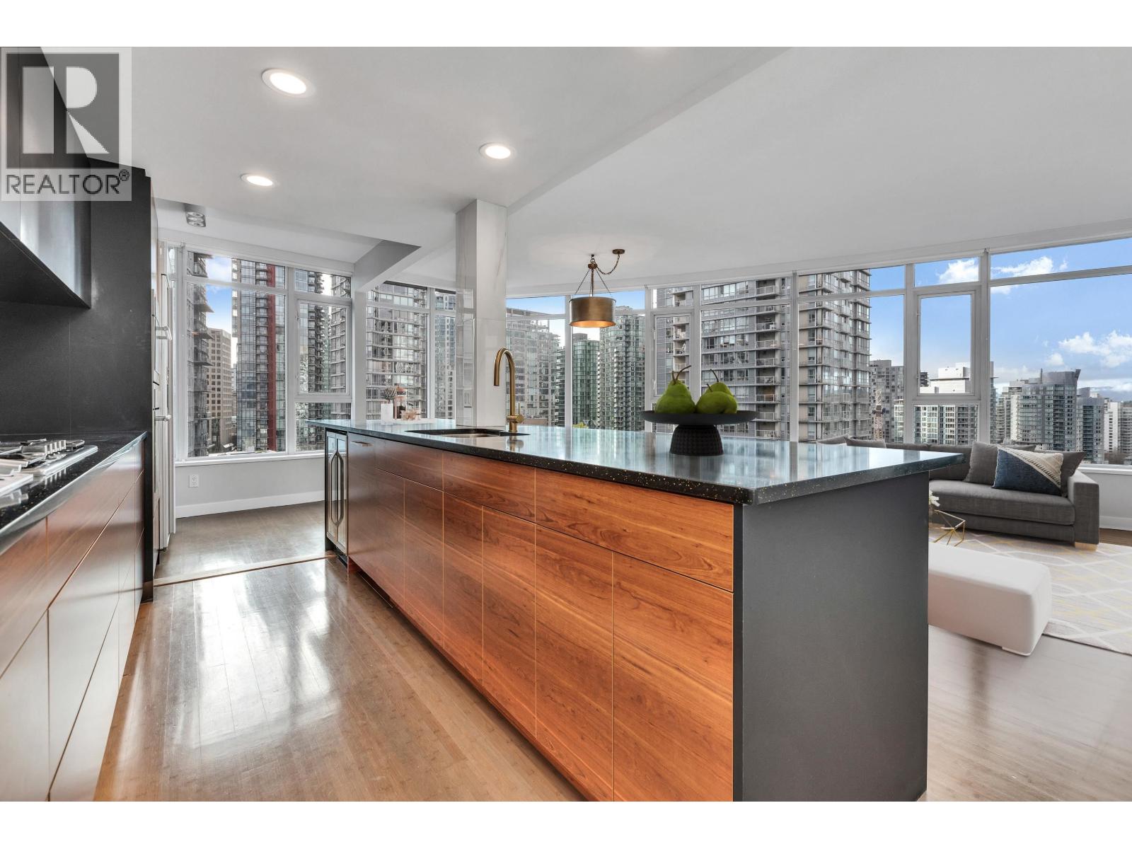 1804 1233 W CORDOVA STREET, Vancouver, British Columbia