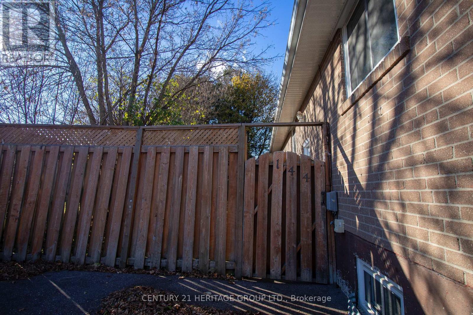 144 Cherrywood Drive, Newmarket, Ontario  L3Y 2X7 - Photo 11 - N12653510