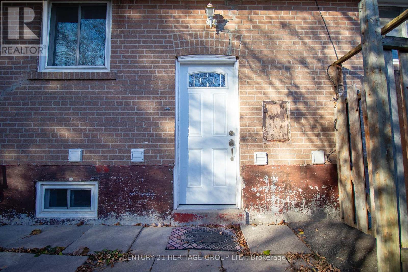 144 Cherrywood Drive, Newmarket, Ontario  L3Y 2X7 - Photo 12 - N12653510