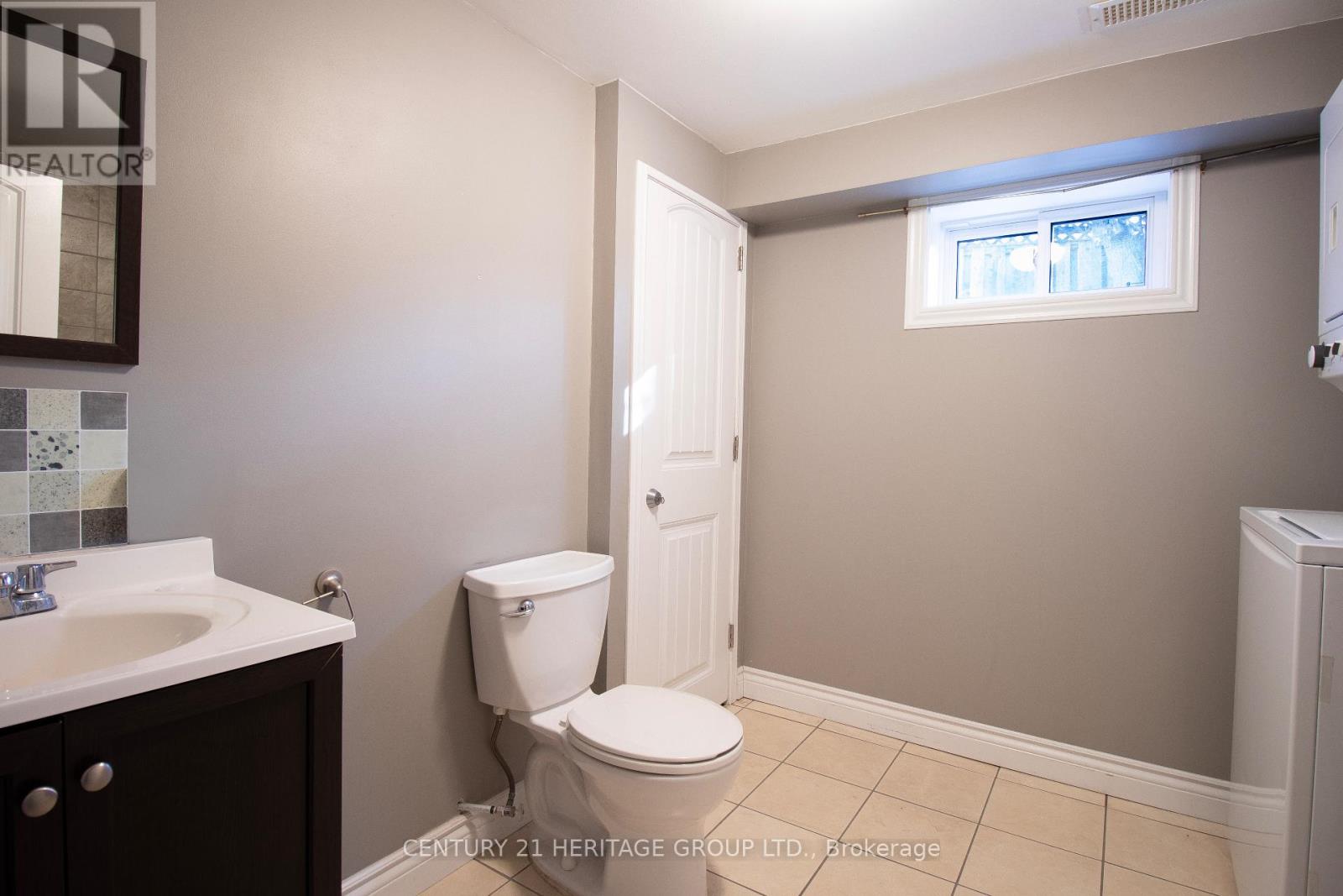 144 Cherrywood Drive, Newmarket, Ontario  L3Y 2X7 - Photo 15 - N12653510