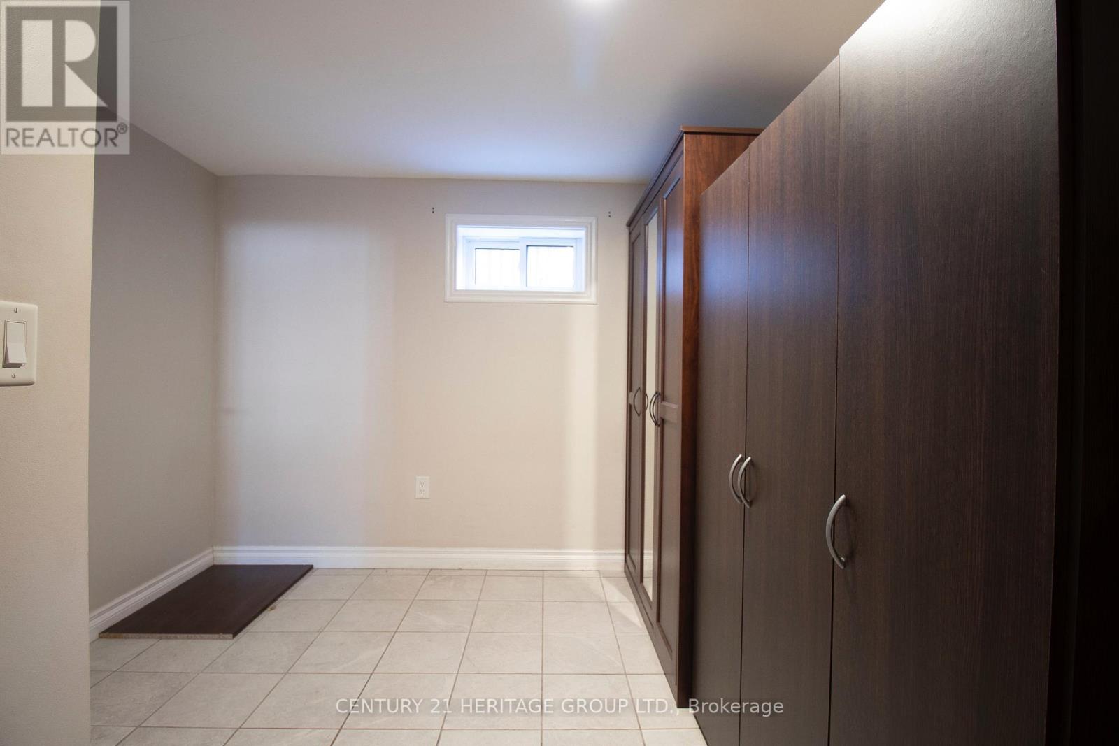 144 Cherrywood Drive, Newmarket, Ontario  L3Y 2X7 - Photo 9 - N12653510