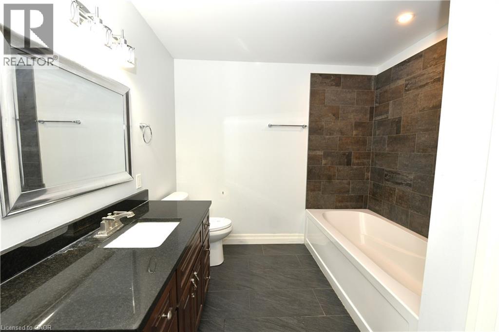 13 Forbes Crescent, Listowel, Ontario  N4W 0B3 - Photo 12 - 40785818