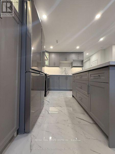 2379 Charles Cornwall Avenue, Oakville, Ontario  L6M 5M5 - Photo 8 - W12653500