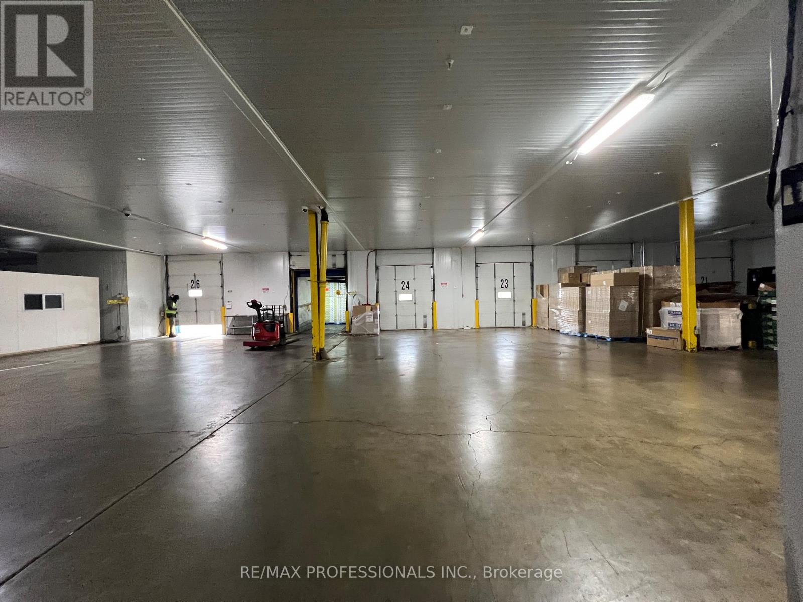 130 North Queen Street, Toronto, Ontario  M8Z 2E4 - Photo 27 - W12653516