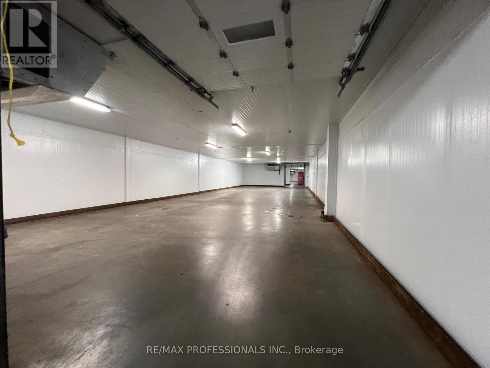 130 North Queen Street, Toronto, Ontario  M8Z 2E4 - Photo 28 - W12653516