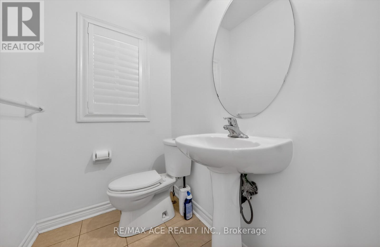 26 Newhouse Boulevard, Caledon, Ontario  L7C 4A1 - Photo 18 - W12653260