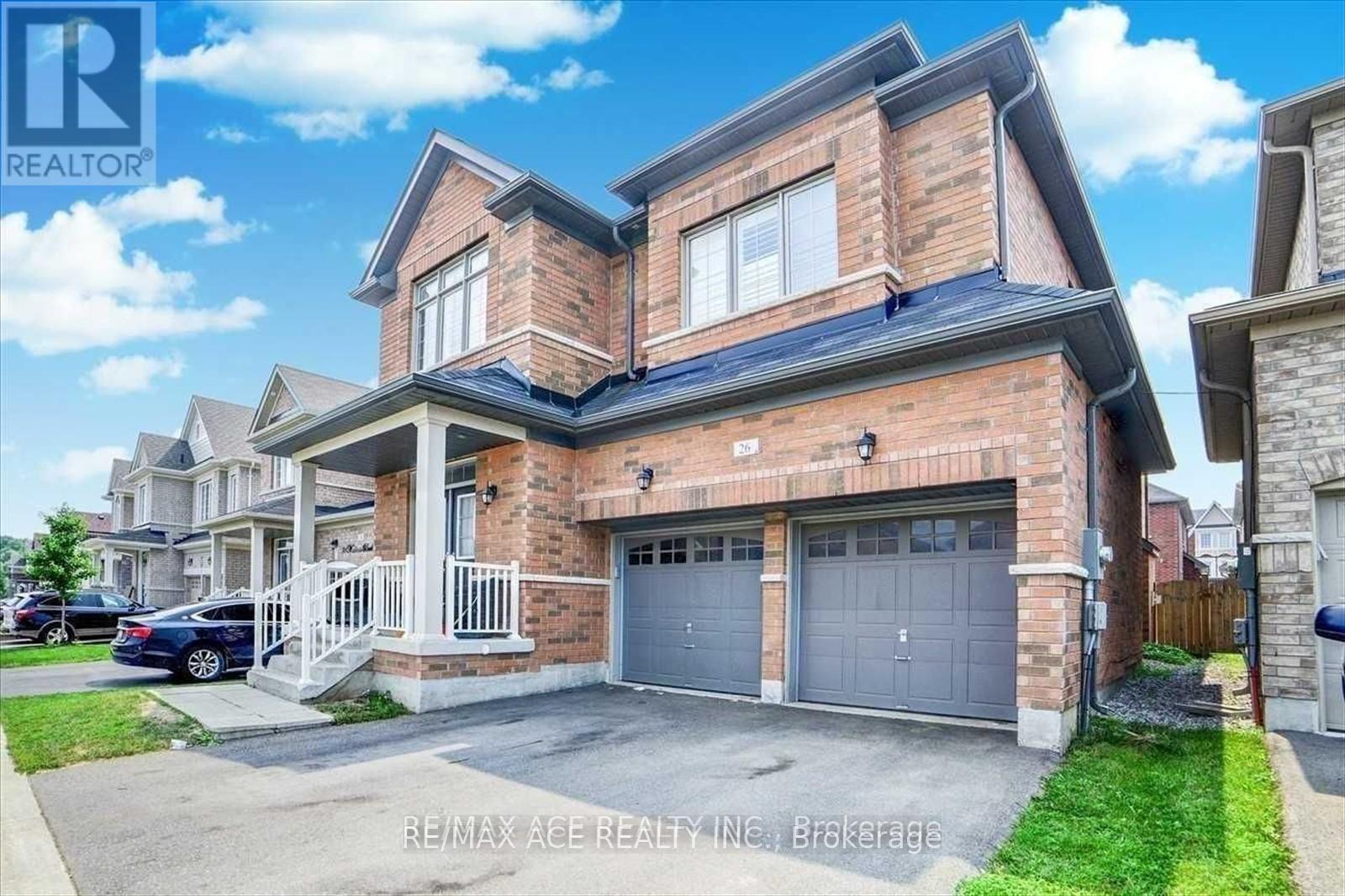 26 Newhouse Boulevard, Caledon, Ontario  L7C 4A1 - Photo 2 - W12653260