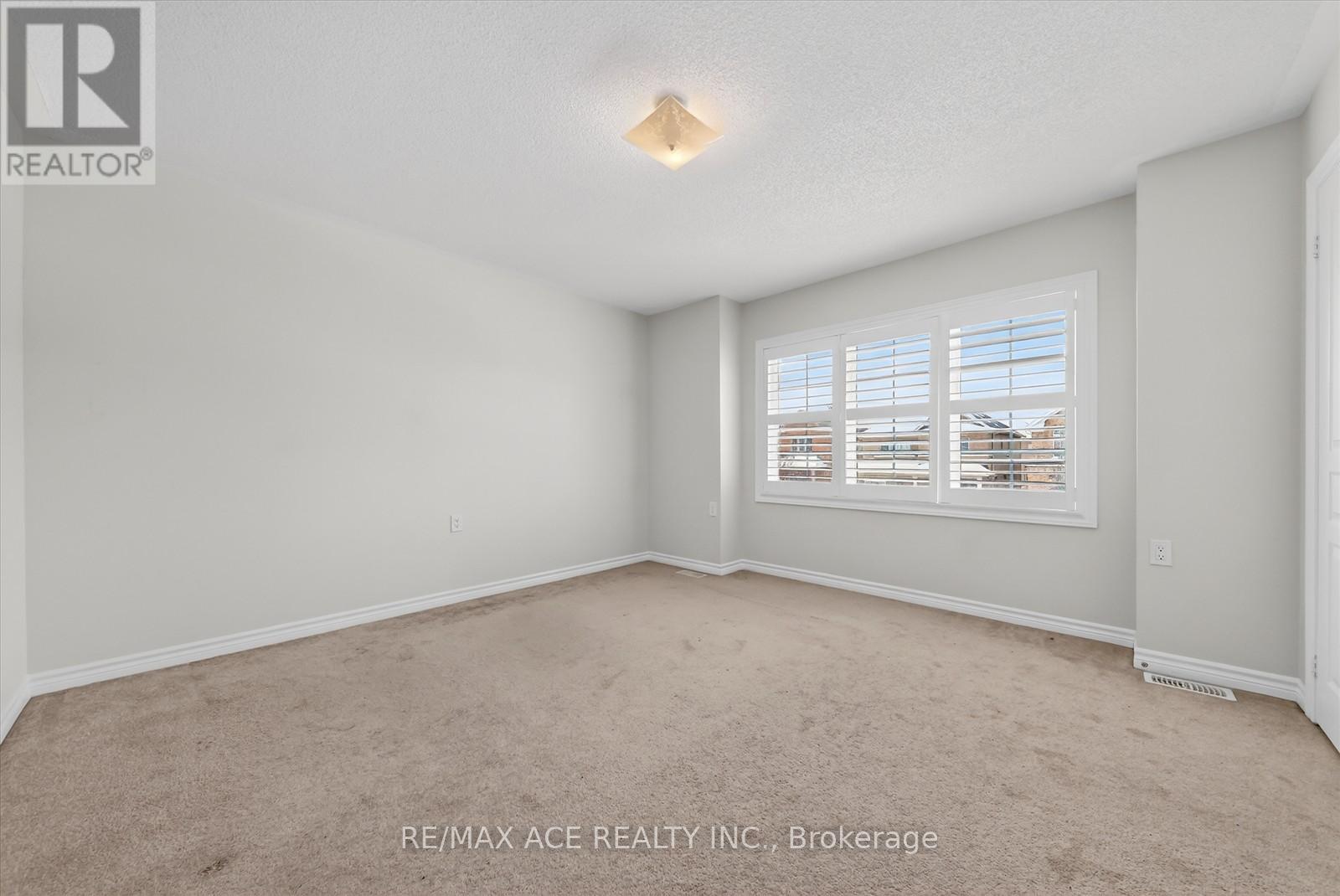 26 Newhouse Boulevard, Caledon, Ontario  L7C 4A1 - Photo 36 - W12653260