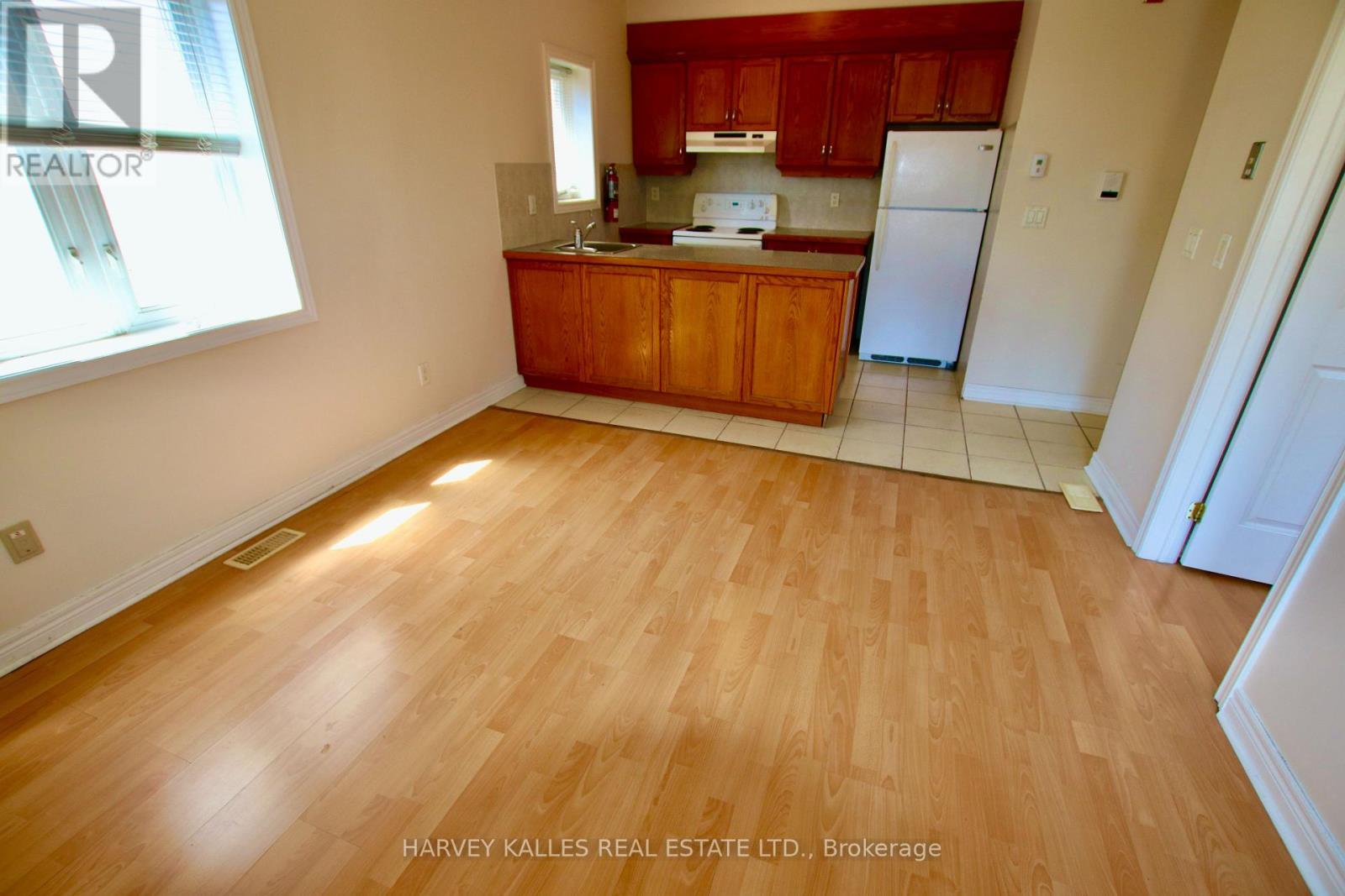 2 - 775 OSSINGTON AVENUE, Toronto, Ontario