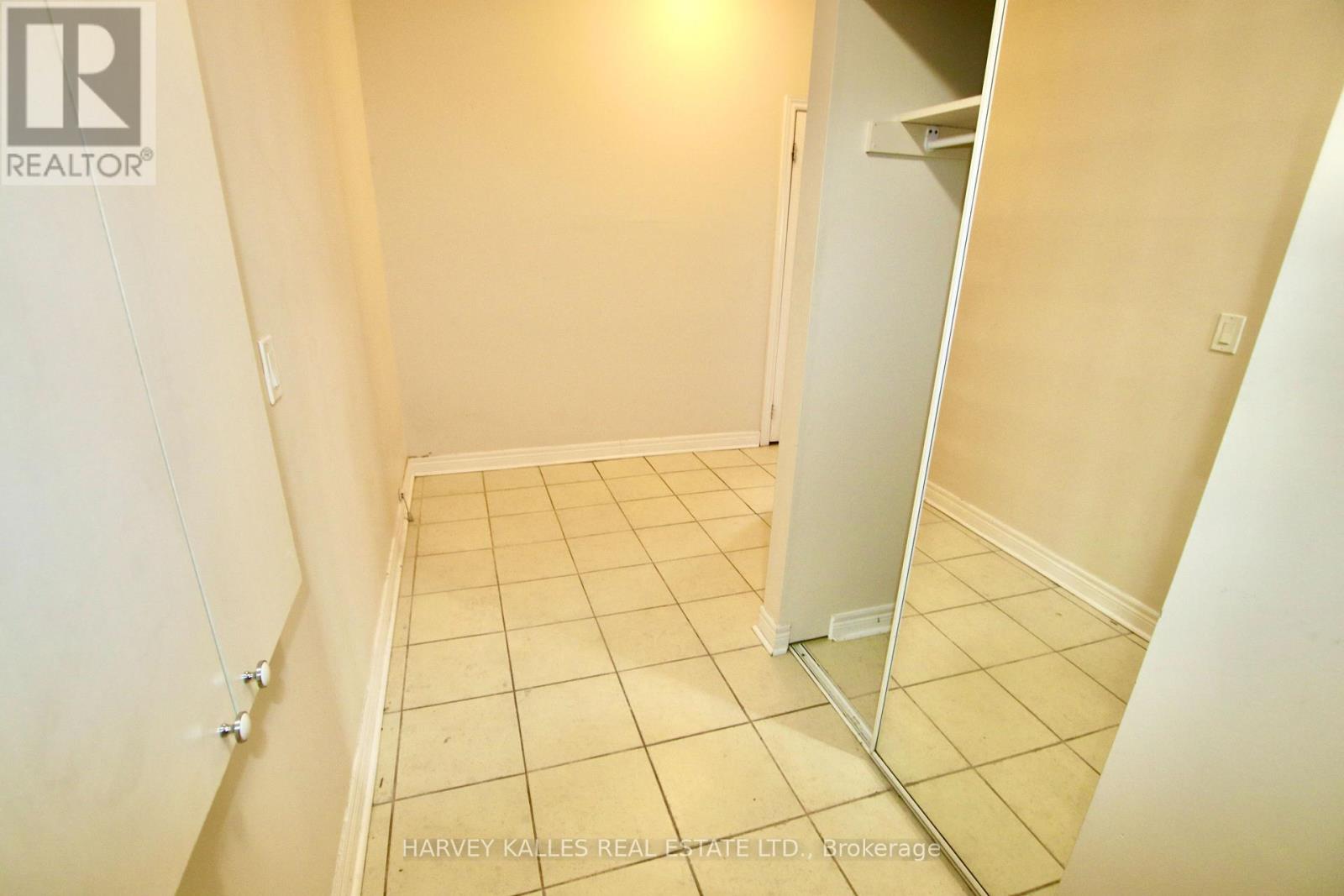2 - 775 Ossington Avenue, Toronto, Ontario  M6G 3T8 - Photo 6 - W12653524