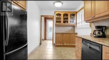 36 Kimbark Drive, Brampton, Ontario L6X 2A4 - Photo 6 - W12653534