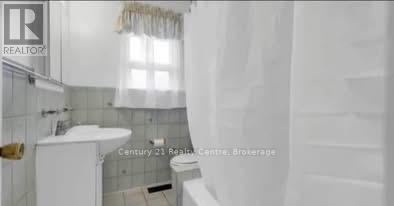 36 Kimbark Drive, Brampton, Ontario L6X 2A4 - Photo 7 - W12653534