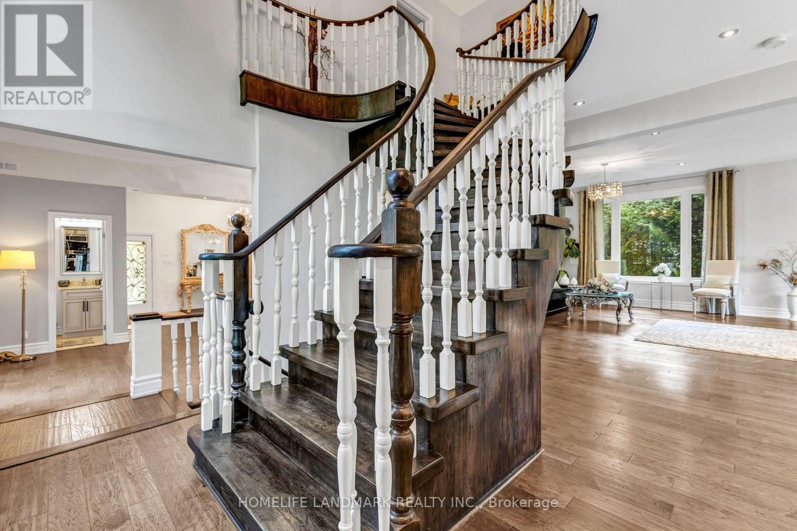 156 Duncan Road, Richmond Hill, Ontario  L4C 6J8 - Photo 6 - N12612768