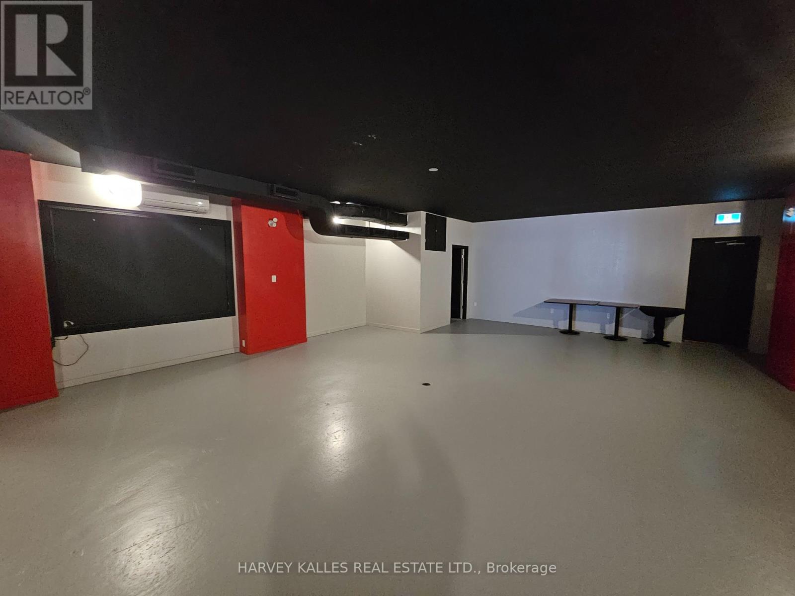 Ground - 2058 Dufferin Street, Toronto (Caledonia-Fairbank), Ontario  M6E 3R6 - Photo 6 - W12652832