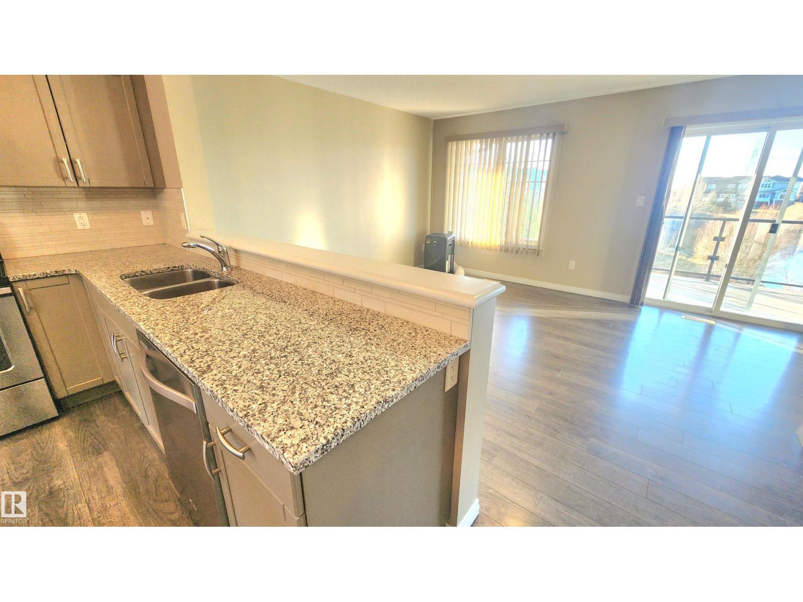 #32 1030 Chappelle Bv Sw, Edmonton, Alberta  T6W 2K7 - Photo 8 - E4465835