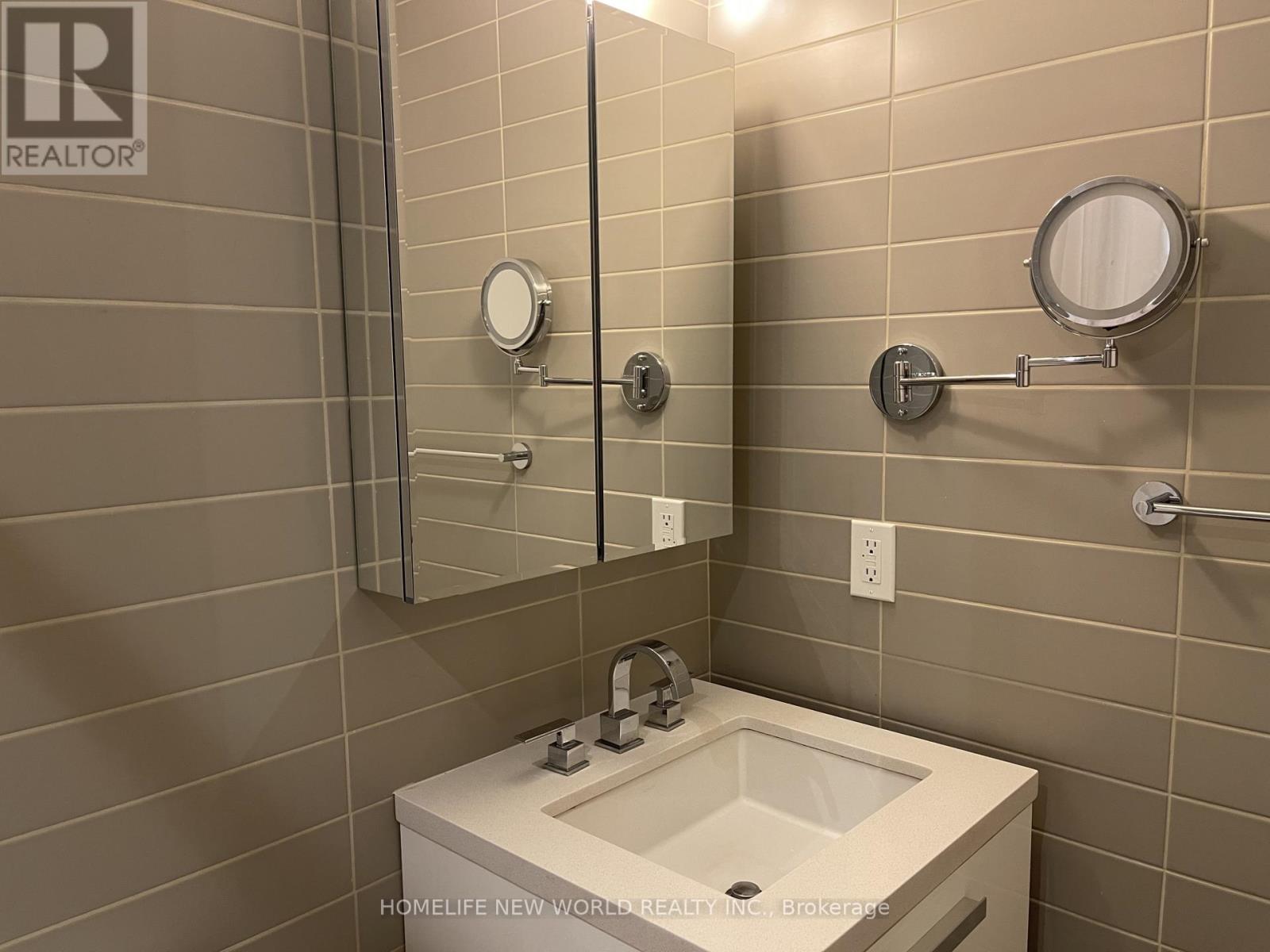 2302 - 224 King Street, Toronto, Ontario  M5V 1H8 - Photo 14 - C12653542